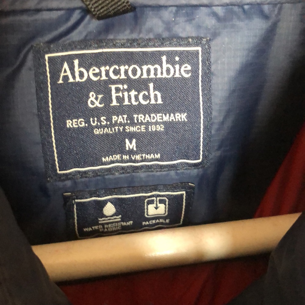 A&F Lightweight Jacket - Picture 5 of 5